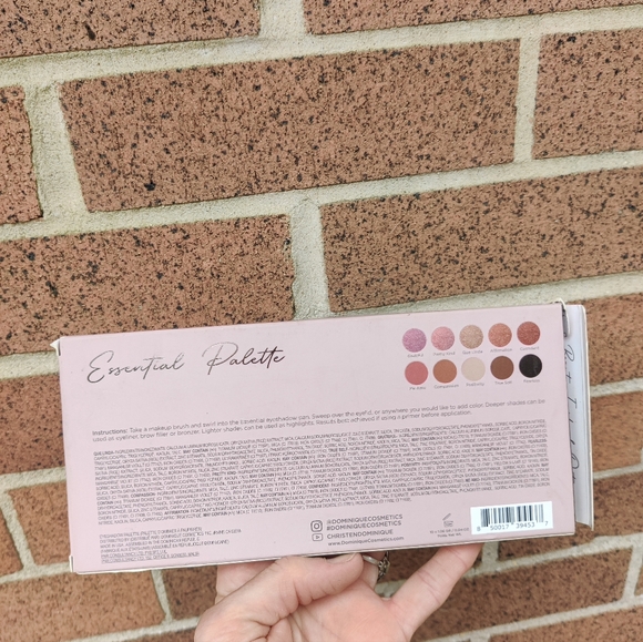 NIB Dominique The Essential Palette - Picture 7 of 12